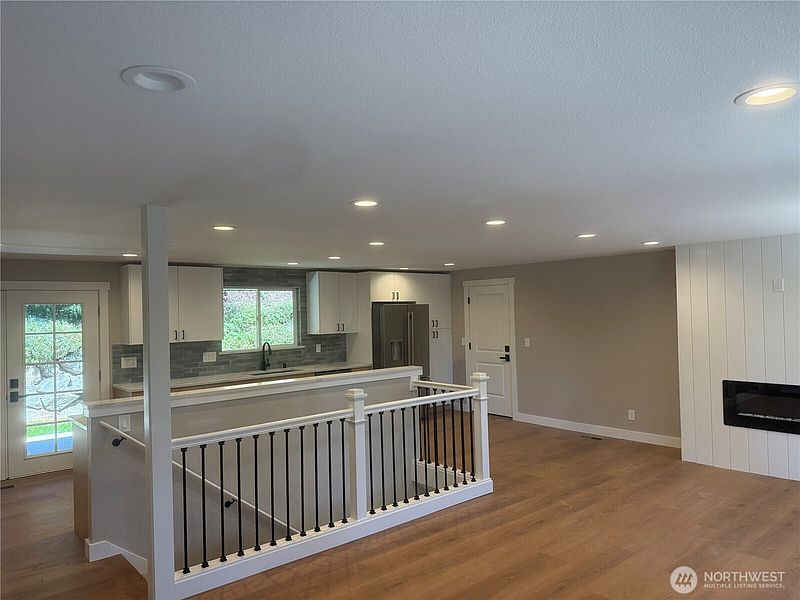 5th image of 4515 Chrisella Road E