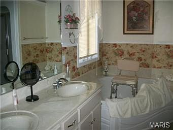 4th image of 5857 Forest Dr
