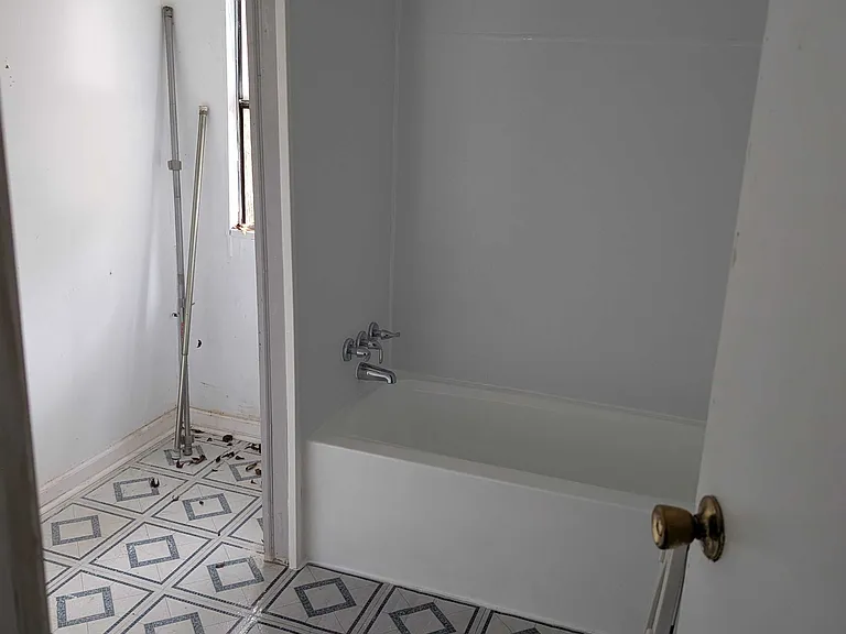 Swan Lake - Rent to Own — Photo 31