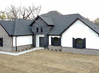 711 Pecan Grove Rd, Alma, AR 72921