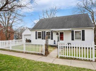707 Brown St, Iowa City, IA 52245