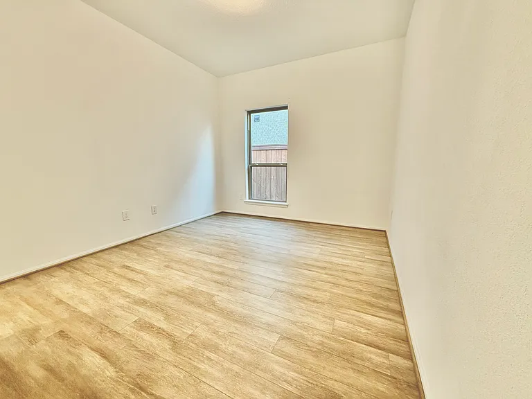 18415 Circle Bar Ranch Ct — Photo 11
