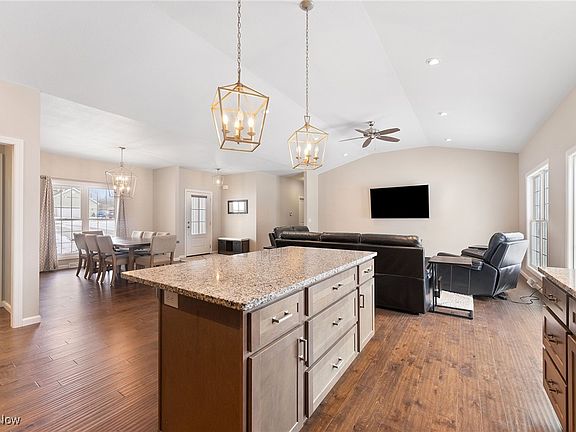 3rd image of 181 Hawkins Ln
