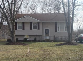 8020 Venice Dr NE, Warren, OH 44484