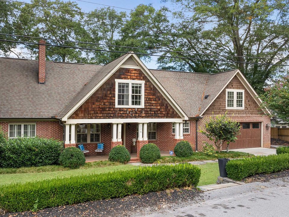1st image of 206 Phillips Ln