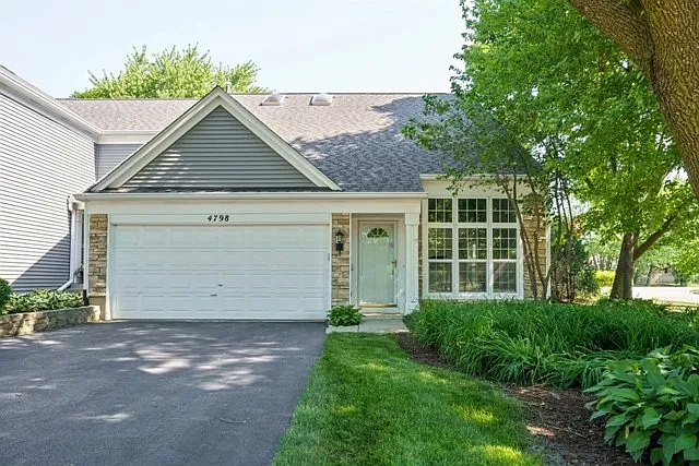 4798 Amber Cir photo 1