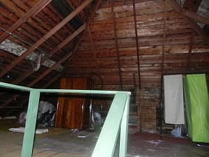 4th image of 371 Langer Ave N
