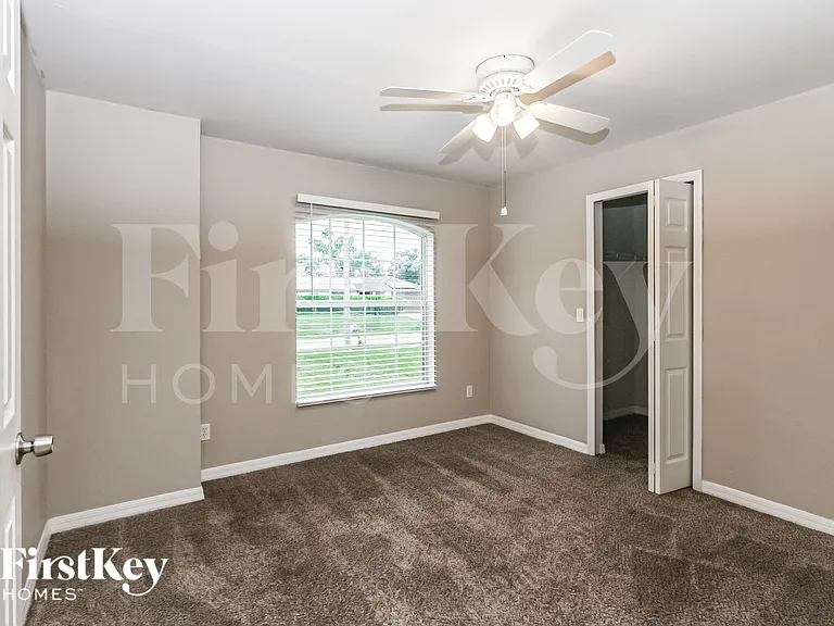 3919 3rd St W — Photo 16