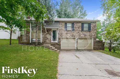 2318 NW Chatham Pl Photo 1
