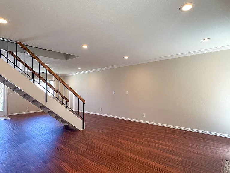 4577 Meadowhurst Ct — Photo 5