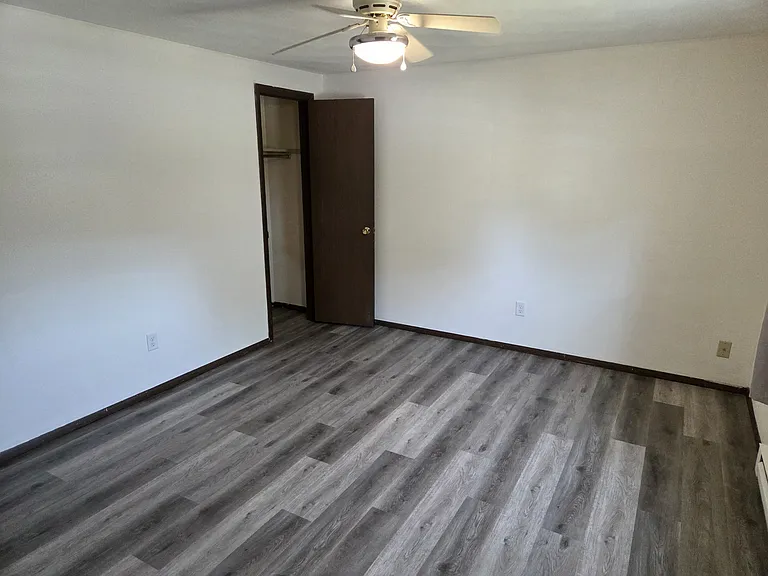1868 E 42nd St #1 — Photo 5