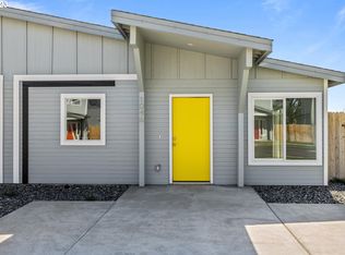 1046 NE Emerald Dr, Hermiston, OR 97838