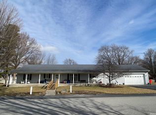 209 N Columbia St, Francesville, IN