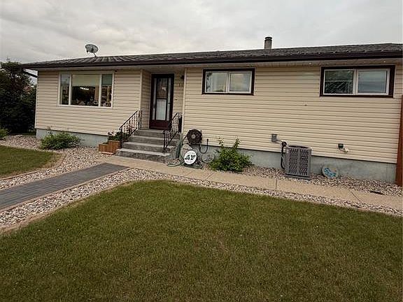 2nd image of 531 Prince STREET