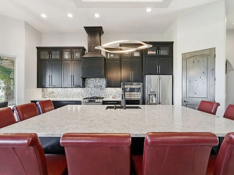 5405 N Houghton Rd — Photo 17