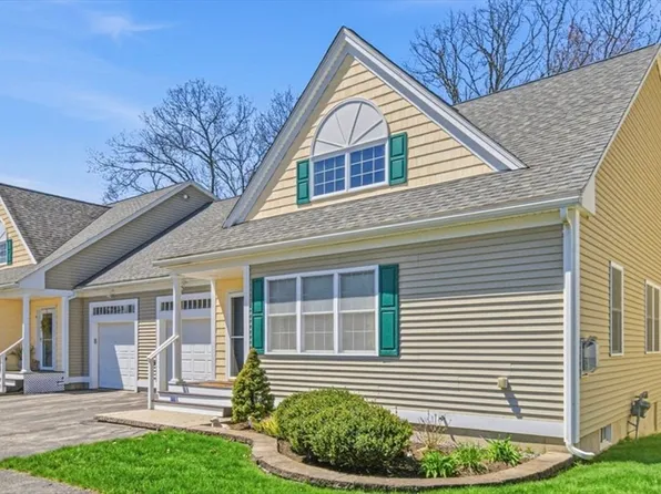 18 Ellsworth Village Rd #18, Acton, MA 01720