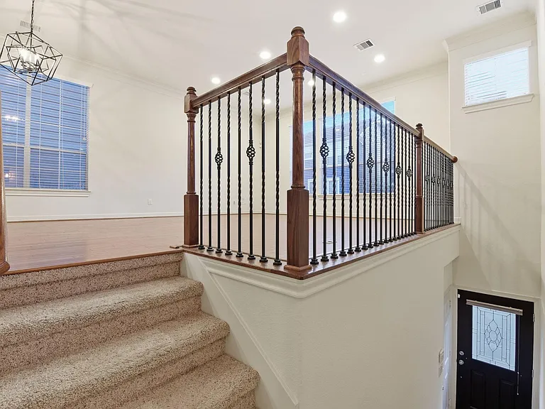 3209 Clearview Cir — Photo 7