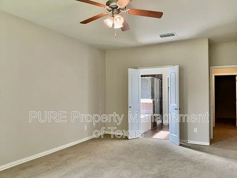 1932 Kempwood Loop — Photo 12