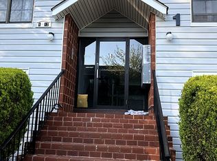 3 Malvern Way, Edison, NJ 08817