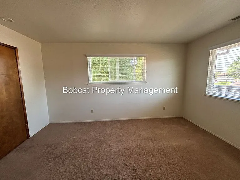 1516 South Ct #E — Photo 25