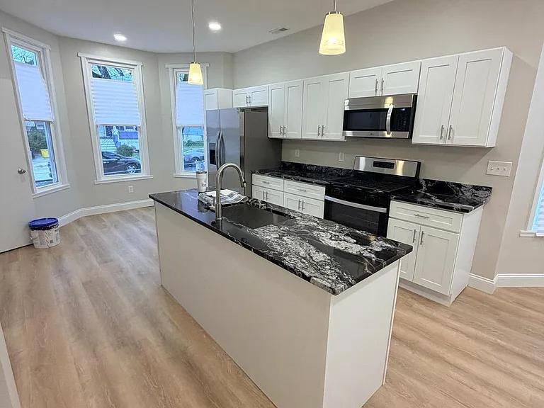 3 E Overlea Ave #3 — Photo 13