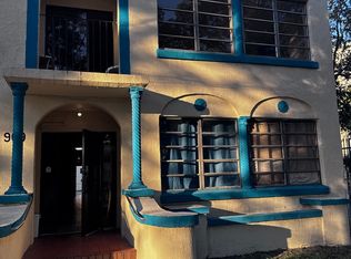 969 SW 2nd St APT 6, Miami, FL 33130