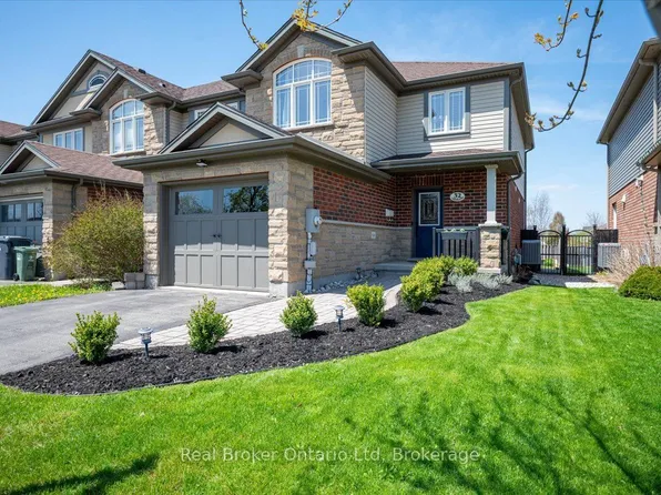 32 Laughland Ln, Guelph, ON N1L 0C9