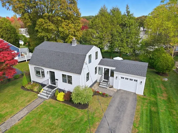 16 Beebe Ln, Wakefield, MA 01880