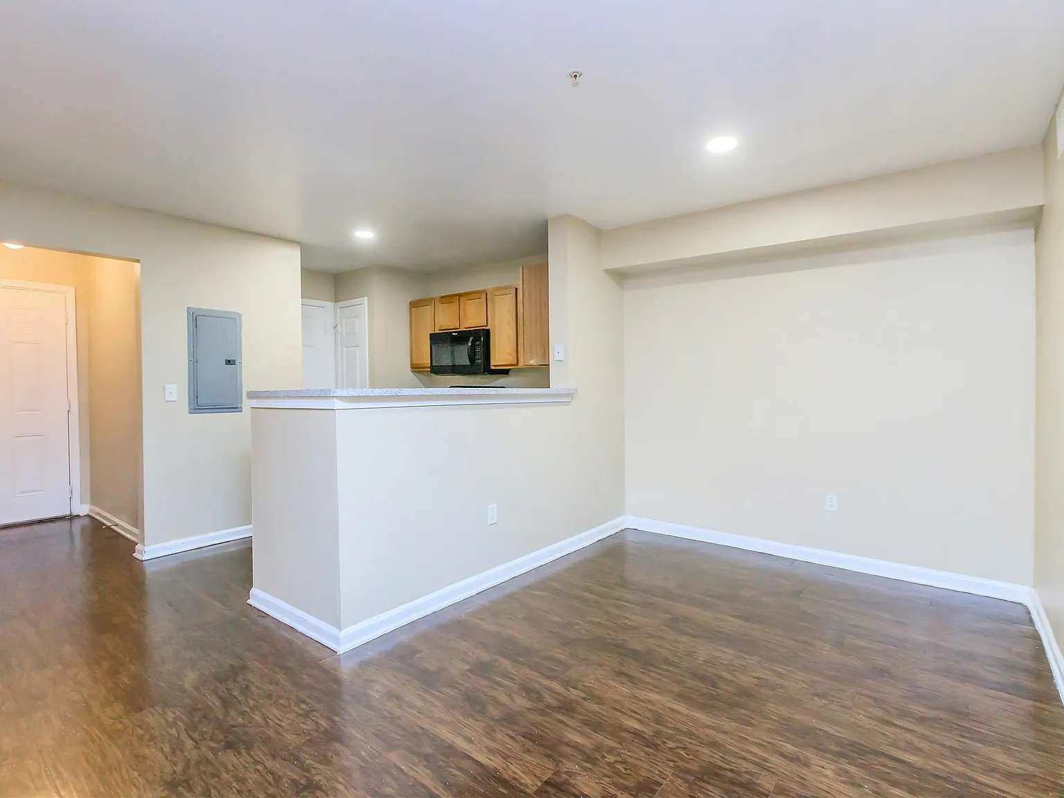 Spring Oaks Apartments — Photo 4
