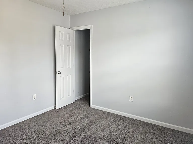 8535 English Saddle Dr — Photo 31