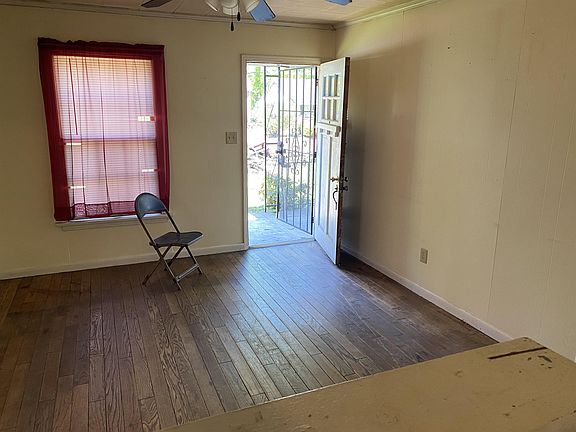 4th image of 448 E Forest Ave