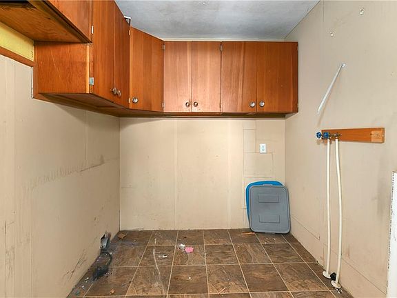 4th image of 1218 W 24th St S