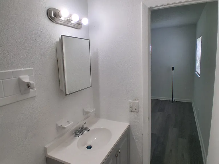401 SW 13th Pl #721 — Photo 23