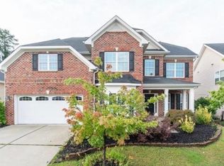 8 Oxmoor Dr, Durham, NC 27703