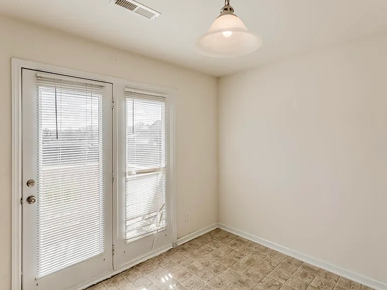 105 Bayside Ln — Photo 7