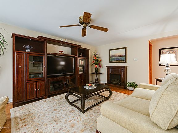 2nd image of 7709 S Mayfield Ave