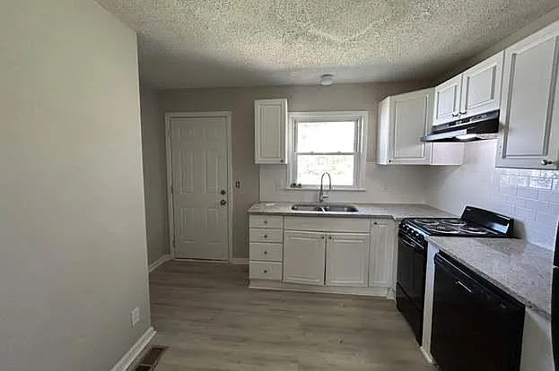 1006 Lee Dr NW — Photo 10