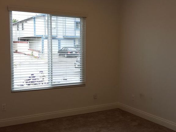 5th image of 4735 Bancroft St APT 01