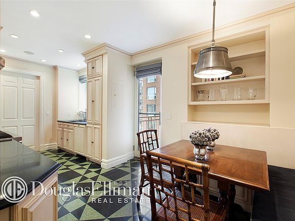 5th image of 201 E 80th St APT 8G