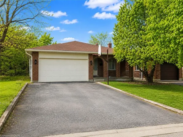 67 Durham St, Kitchener, ON N2P 1G5