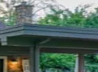 21103 Ontaga Ave, Farmington Hills, MI 48336