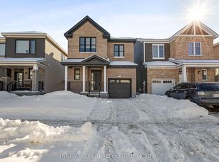 322 Crossway Ter, Ottawa, ON K2S 2Z3