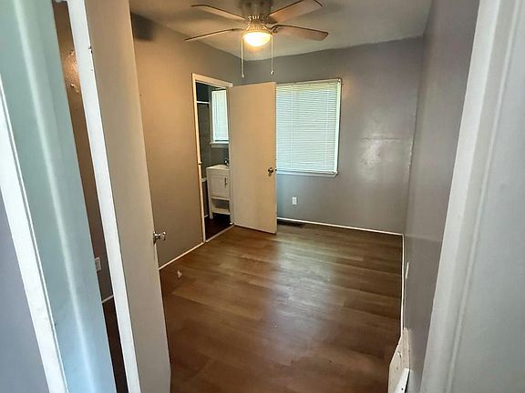 2nd image of 567 E 128th St #2