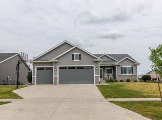 5511 Allerton Dr, Ames, IA 50014