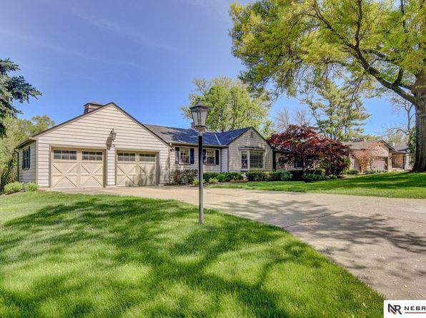 10416 Rockbrook Rd, Omaha, NE 68124