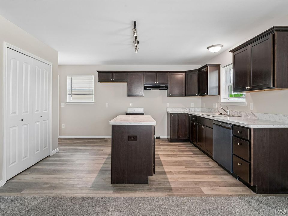 22728 Mac Arthur Blvd, photo 9