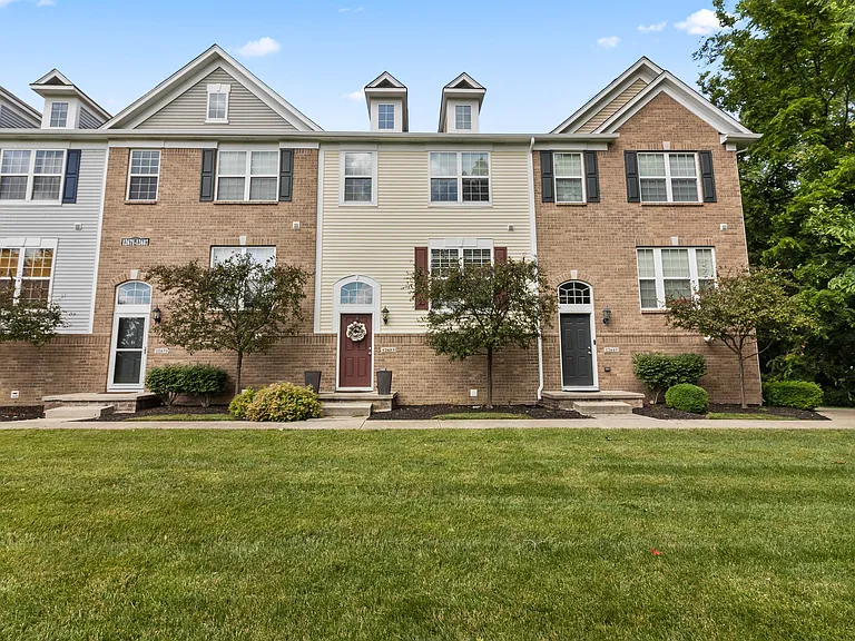 12683 White Chapel Cir — Photo 46