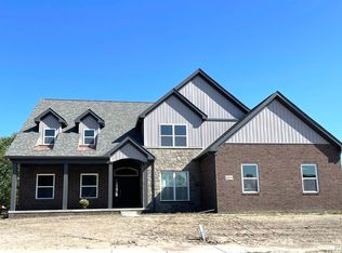 20279 Fountain View Ln, Brownstown, MI 48183