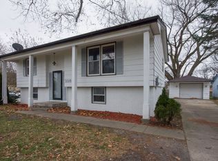 3118 E 42nd St, Des Moines, IA 50317