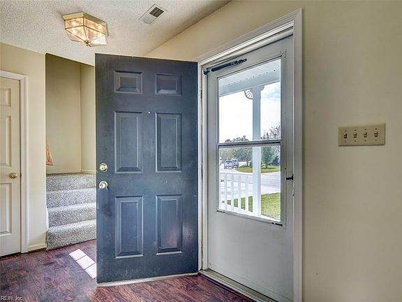 5th image of 1710 N River Creek Lndg
